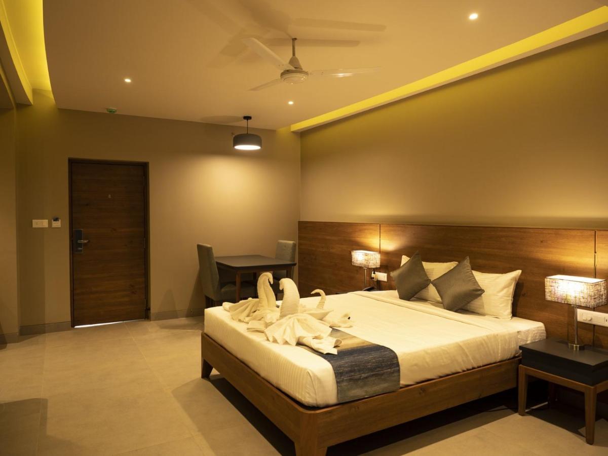 Cosmique Clarks Inn Suites Goa Margao Exteriér fotografie