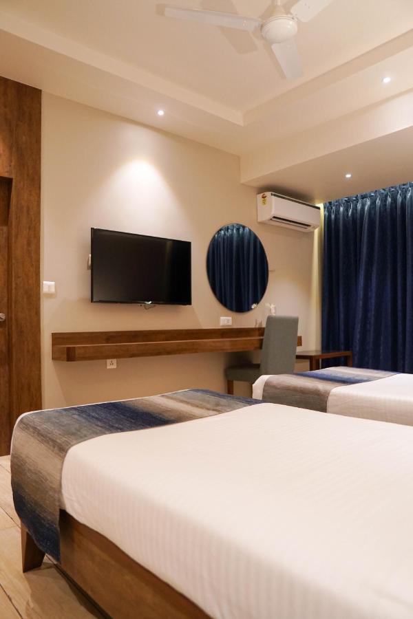 Cosmique Clarks Inn Suites Goa Margao Exteriér fotografie