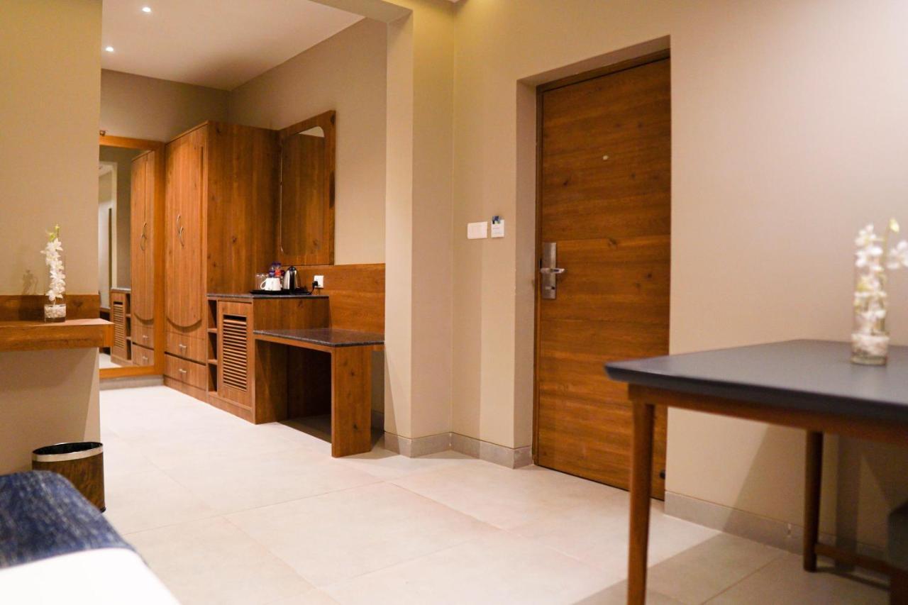 Cosmique Clarks Inn Suites Goa Margao Exteriér fotografie