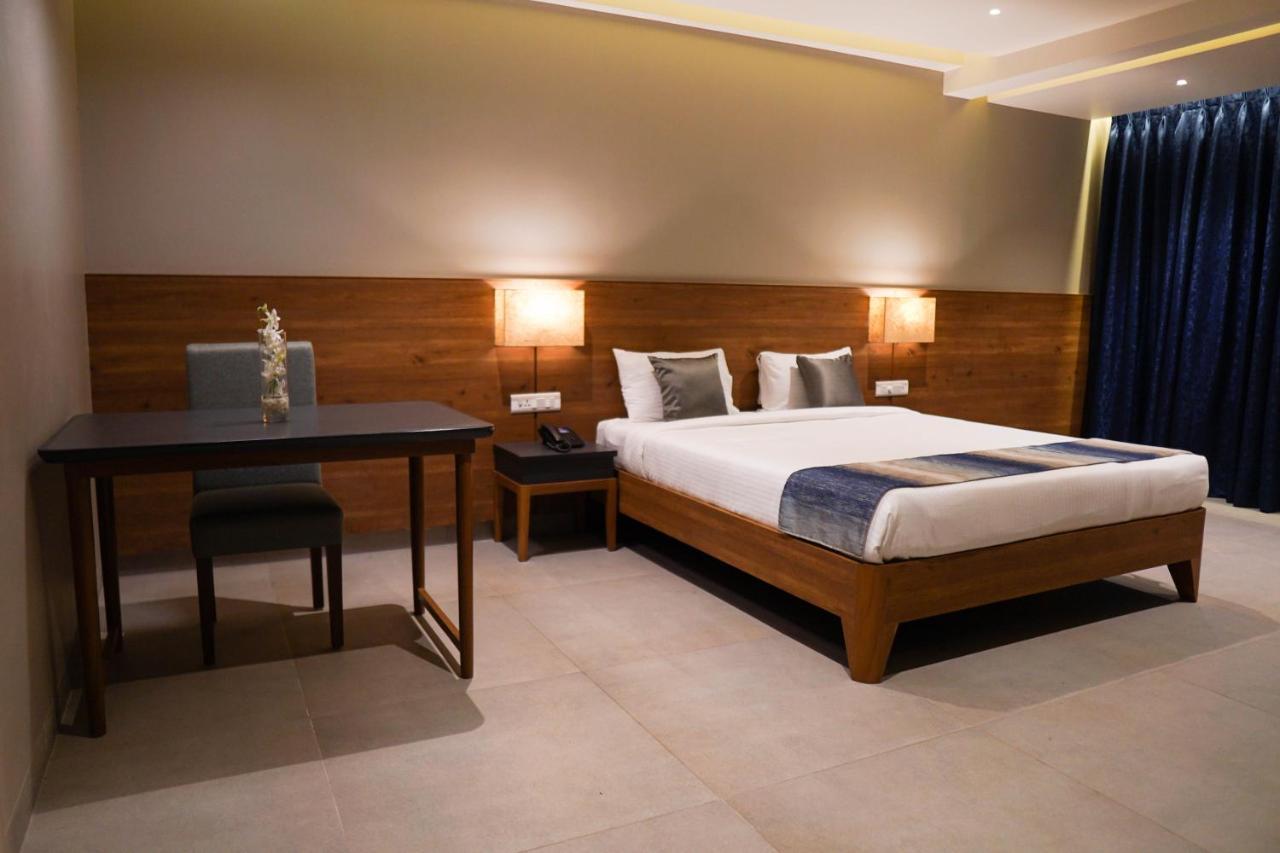 Cosmique Clarks Inn Suites Goa Margao Exteriér fotografie