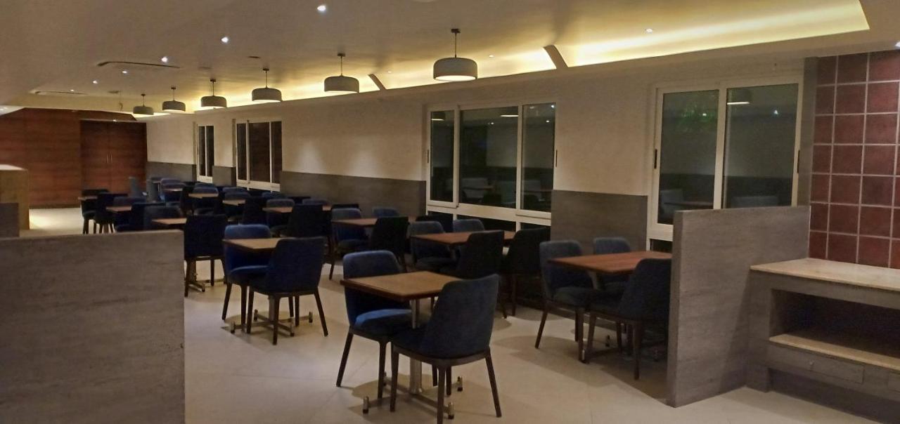 Cosmique Clarks Inn Suites Goa Margao Exteriér fotografie