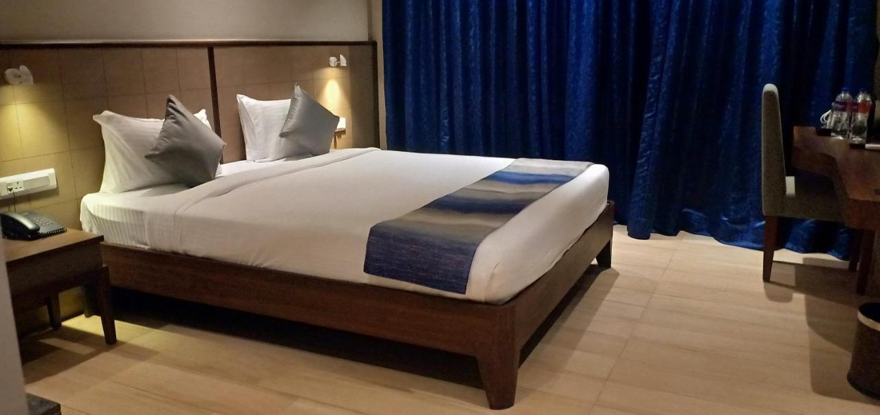 Cosmique Clarks Inn Suites Goa Margao Exteriér fotografie