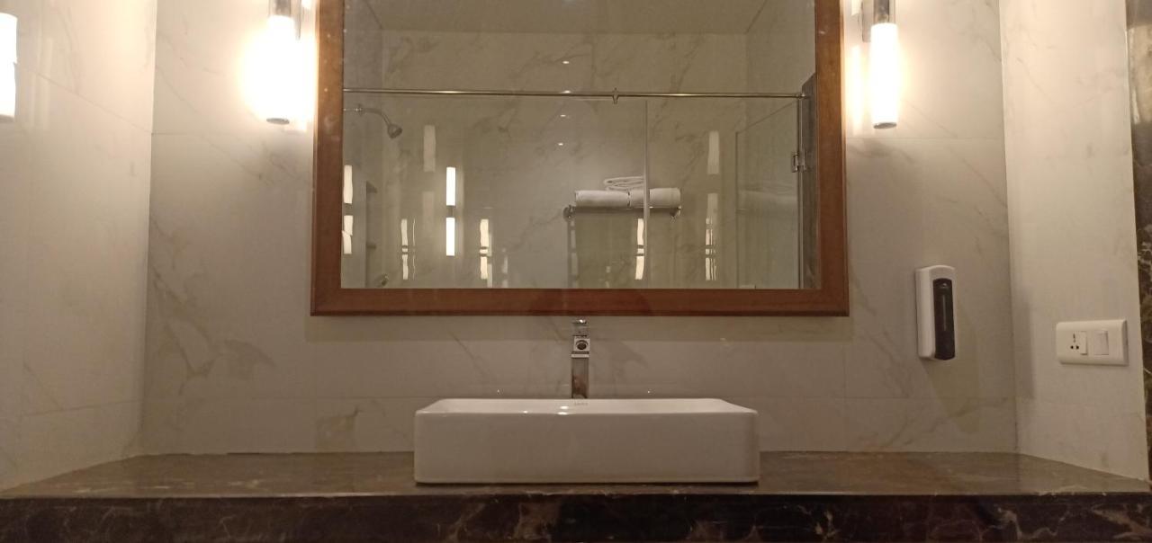 Cosmique Clarks Inn Suites Goa Margao Exteriér fotografie